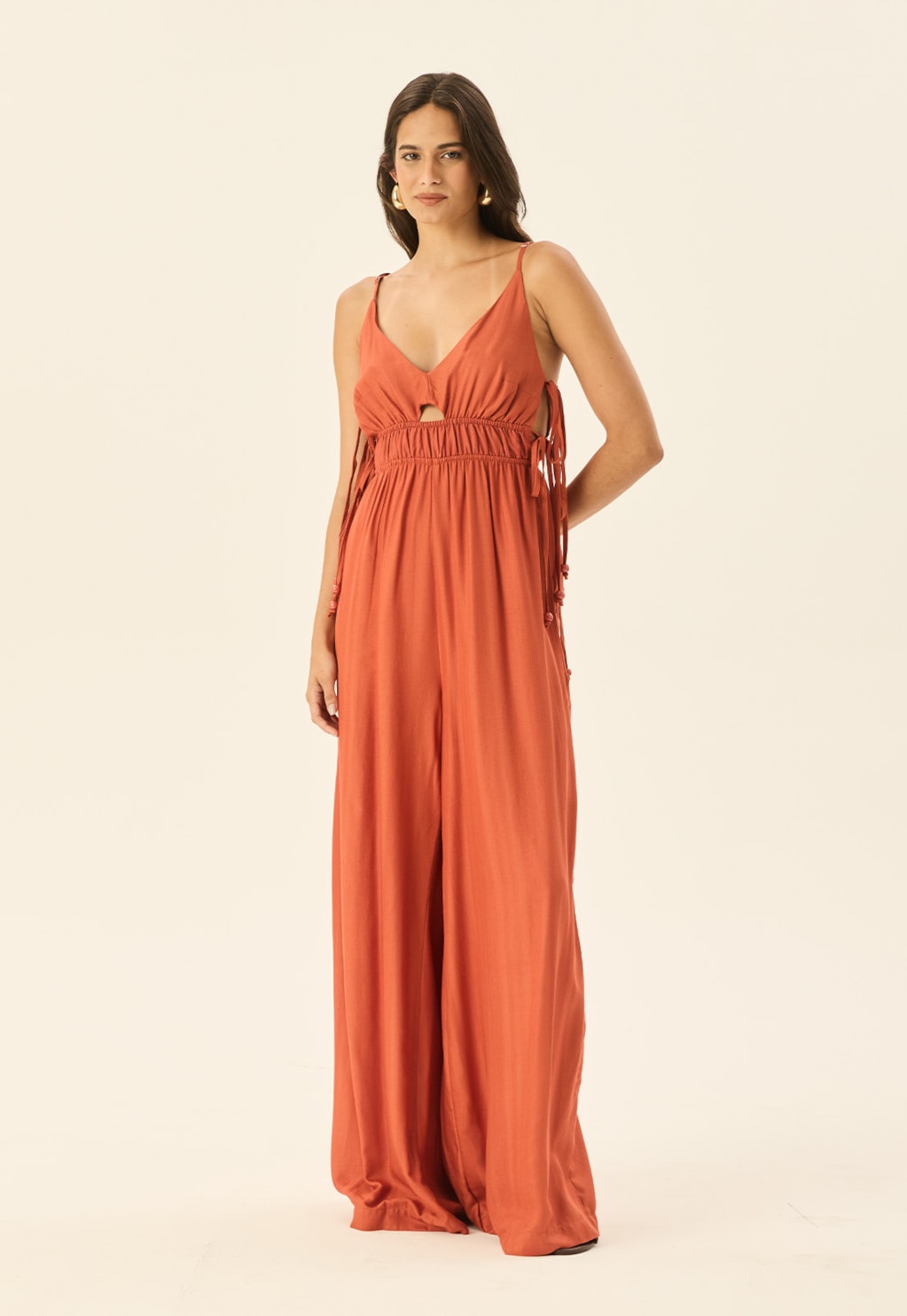 Macacão Decote V Túnel 