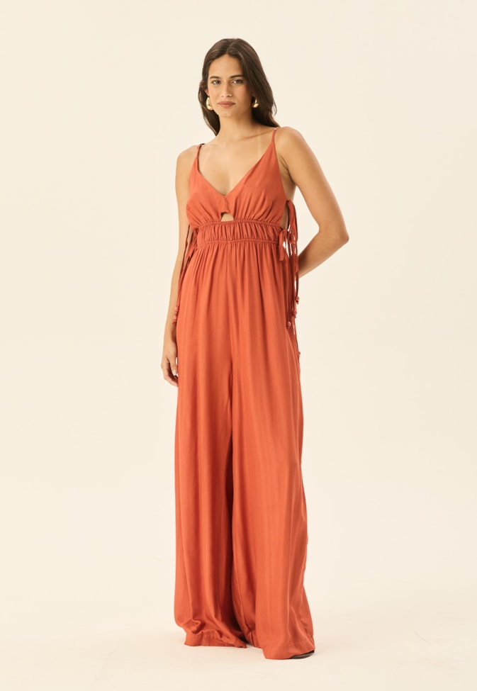 Macacão Decote V Túnel 