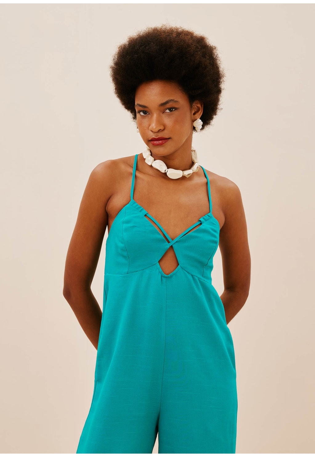 Macacão Detalhe Aselha Busto