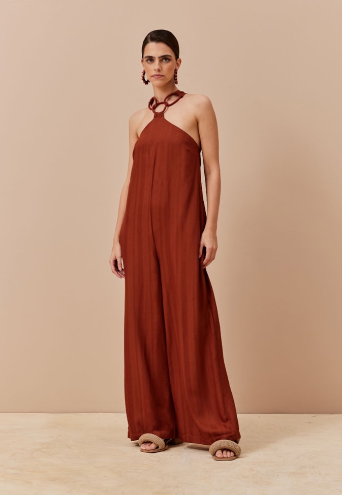 Macacão Detalhe Corrente Cadarço