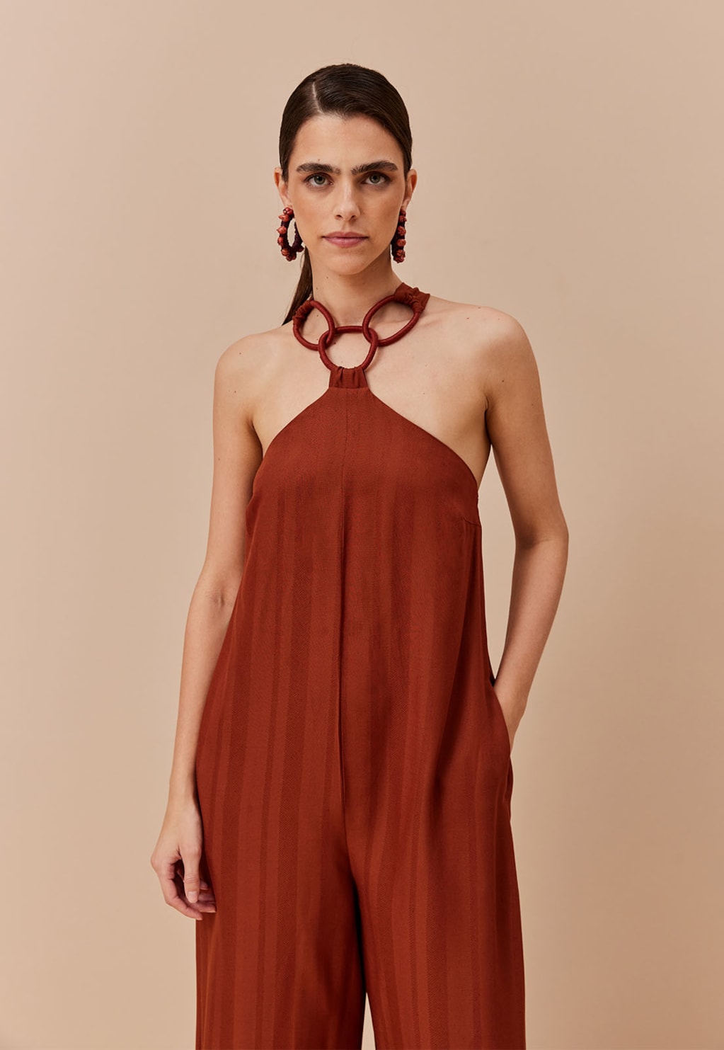 Macacão Detalhe Corrente Cadarço