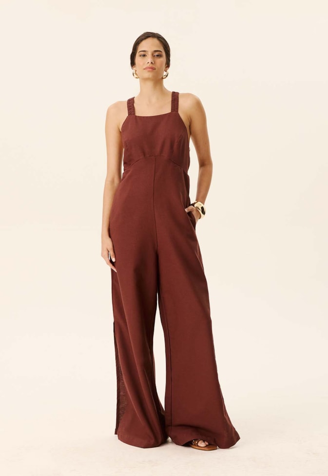 Macacão Elástico Cruzado Costas