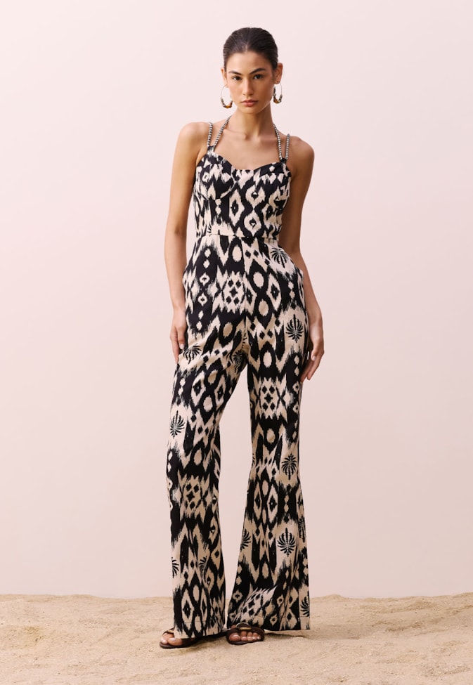 Macacão Flare Estampado Tucum