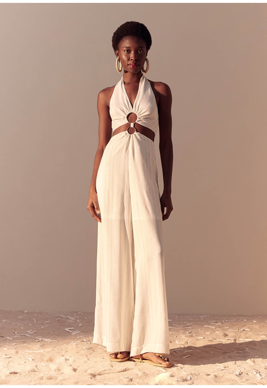 Macacão Frente Unica Detalhe Argolas