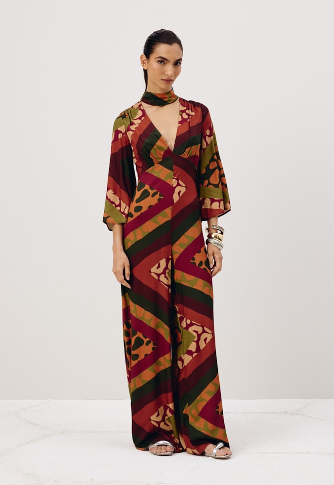 Macacão Gola Alta Estampado Leon