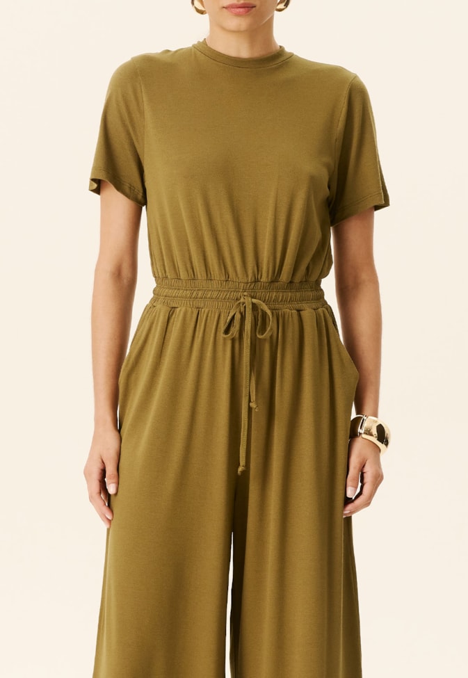 Macacão Golinha Alta Manga Curta