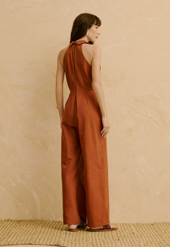 Macacão Liso Alfaiataria Vista Traseira