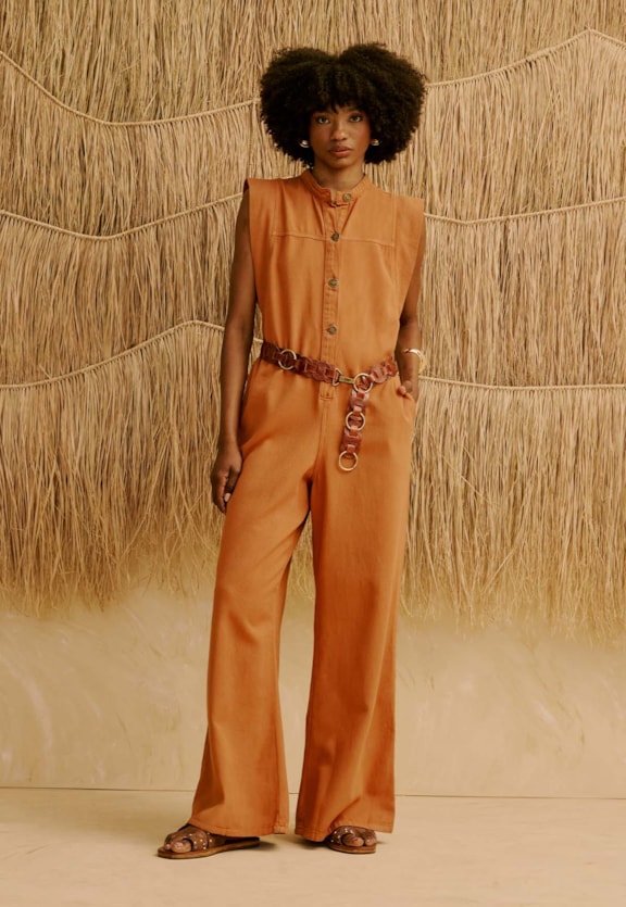 Macacão Liso em Sarja  Vista Frontal