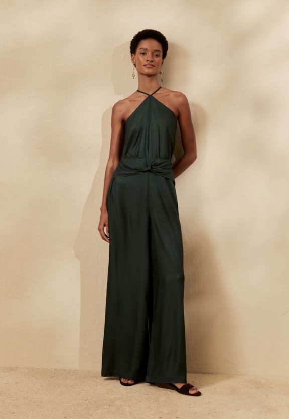 Macacão Liso Transpasse Vista Frontal