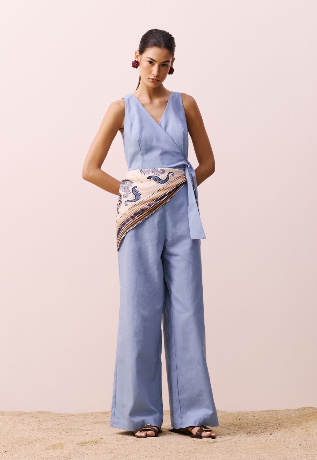 Macacão Nó Faixa Lateral