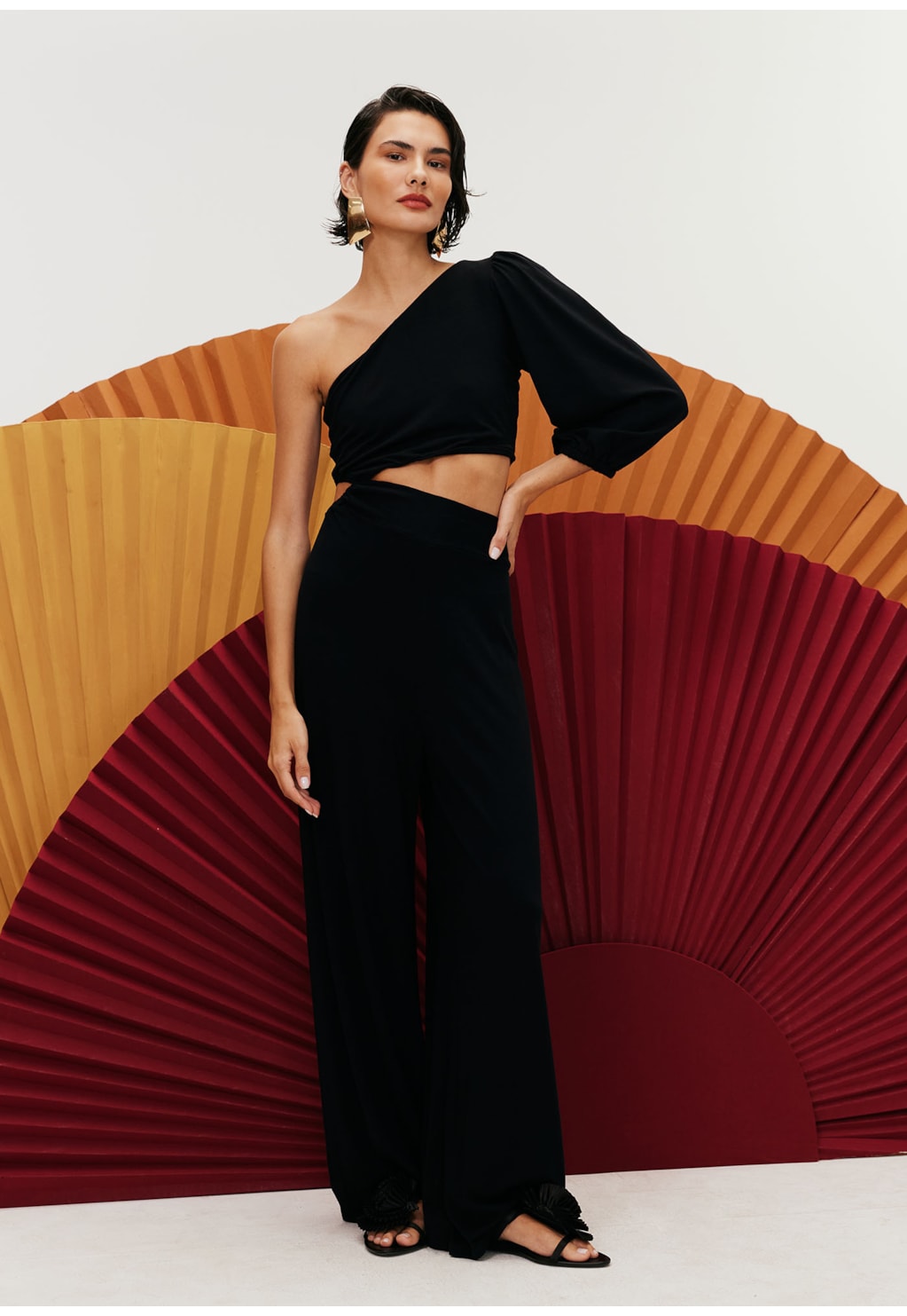 Macacão Ombro Só Vazado