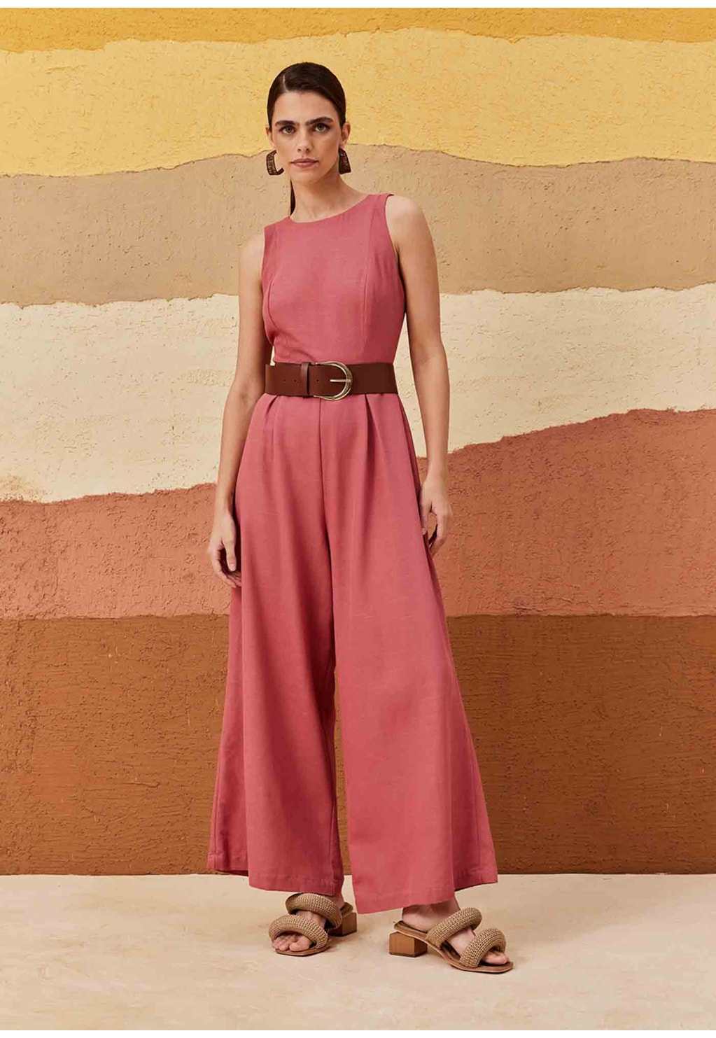 Macacão Recorte Busto