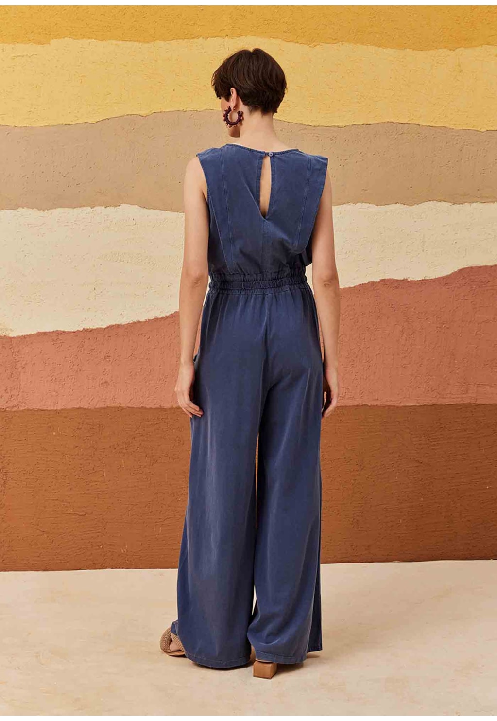 Macacão Regata Bolso Estonado