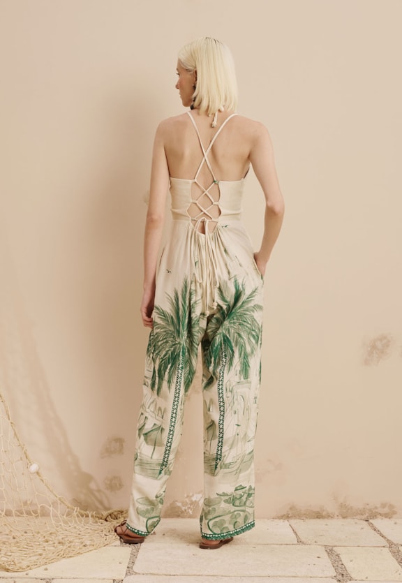 Macacão Reto Detalhe Túnel Estampado Belém Vista Traseira