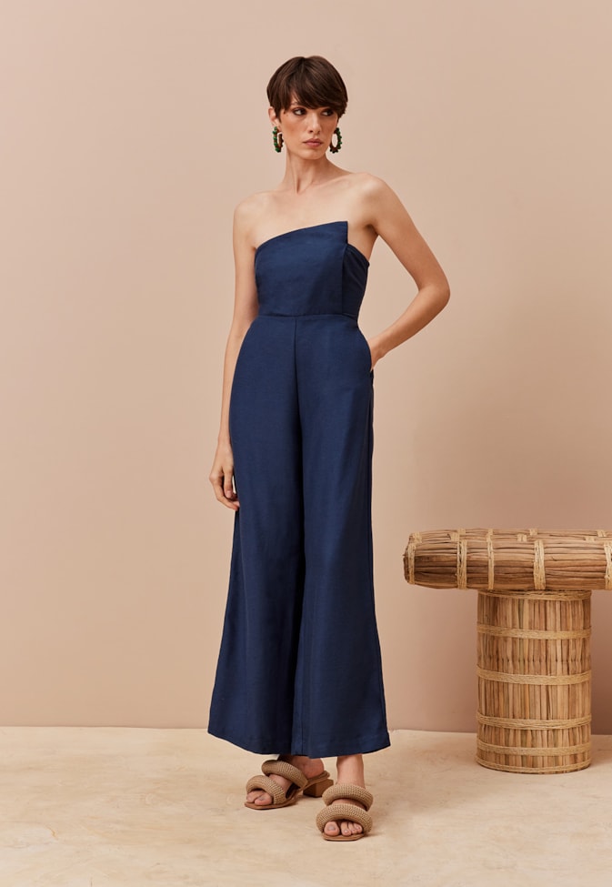 Macacão Tomara que caia Assimétrico