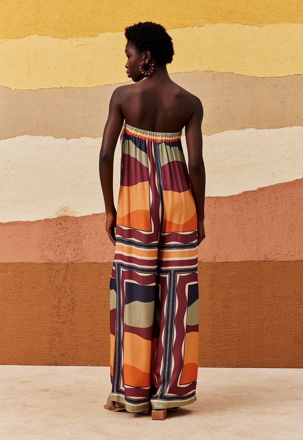 Macacão Tomara Que Caia Decote Cós Estampado Hornocal