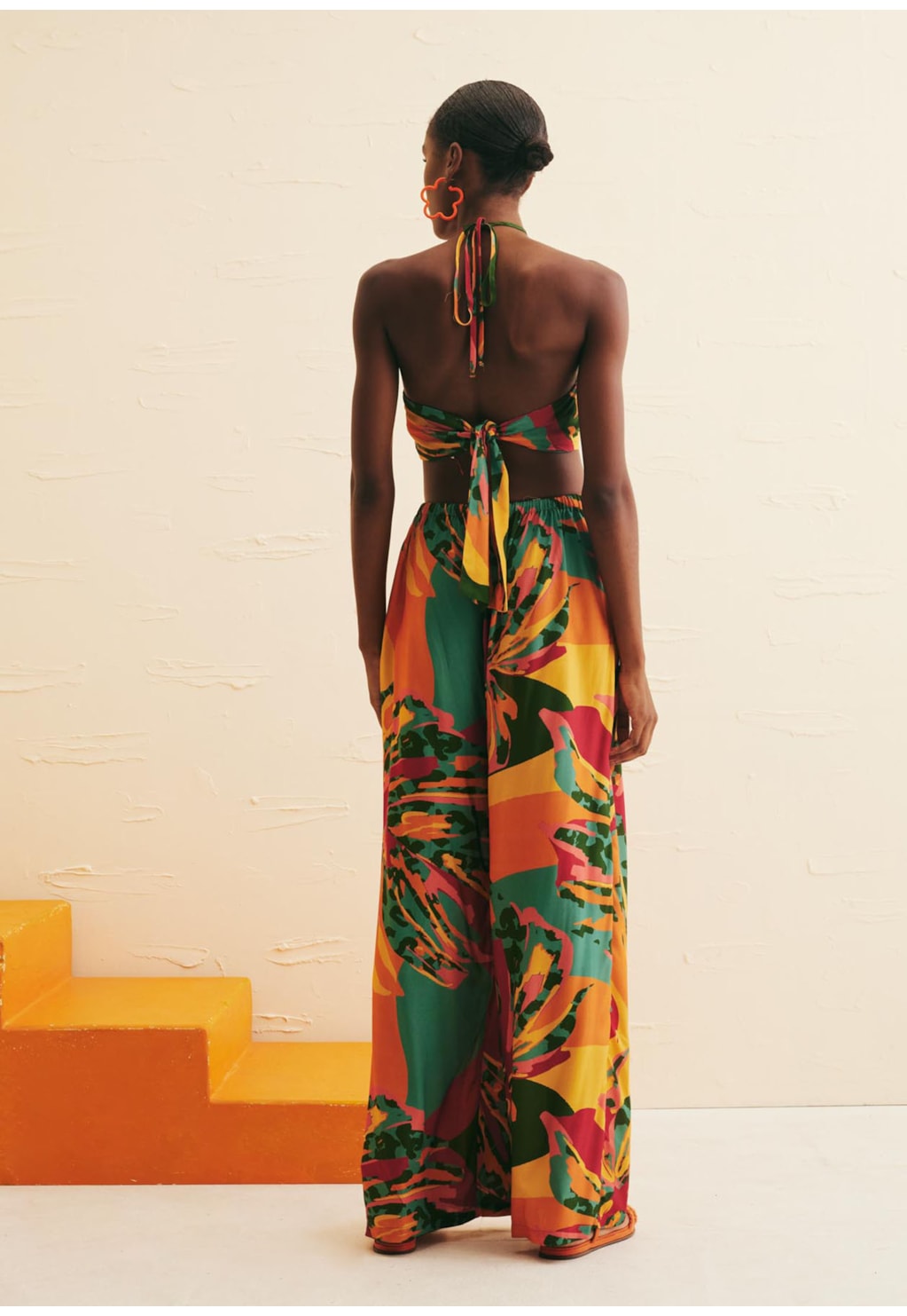 Macacão Vazado com Pedras Estampado Costela Mexicana