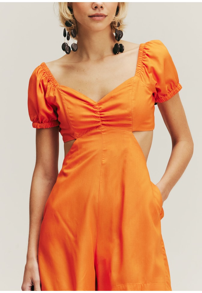 Macaquinho Busto Franzido Liso