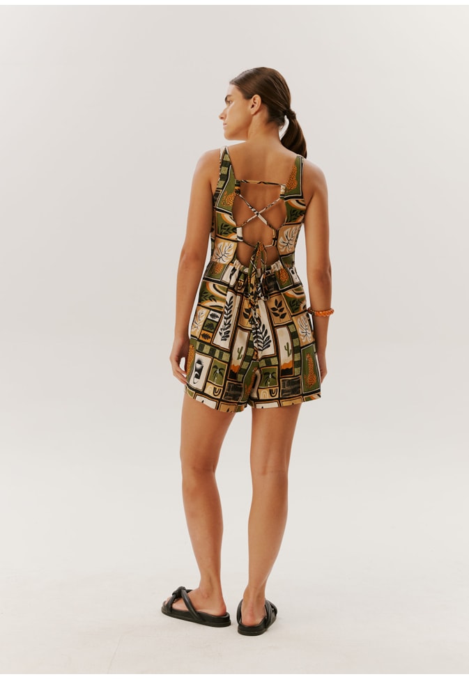 Macaquinho Cós Alto Estampado Tapeçaria Burle