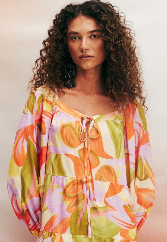 Macaquinho Detalhe Babados Estampado Fulo