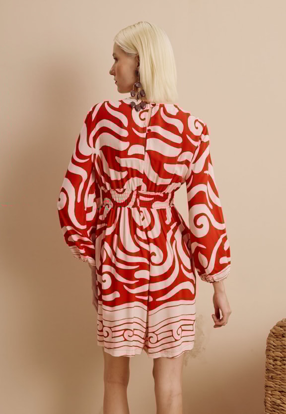 Macaquinho Mangas Bufantes Estampado Pororoca Vista Traseira