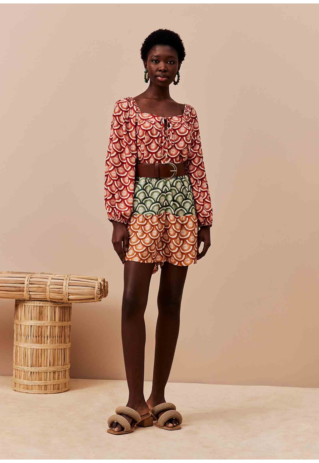 Macaquinho Tricolor Franzidinho Estampado El Sol Tricolor