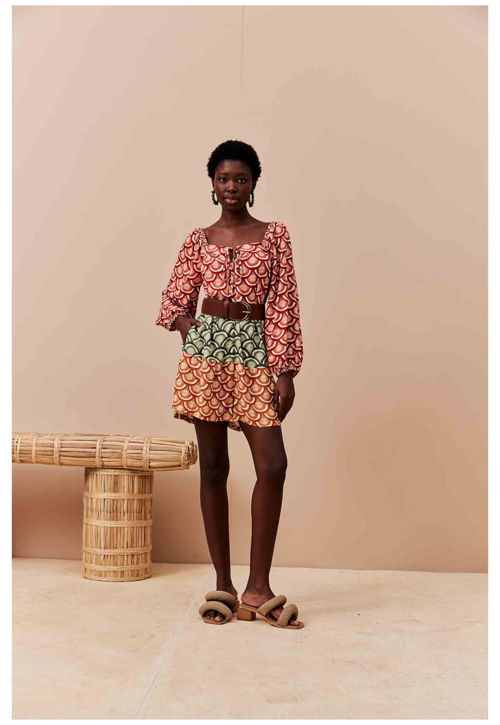 Macaquinho Tricolor Franzidinho Estampado El Sol Tricolor