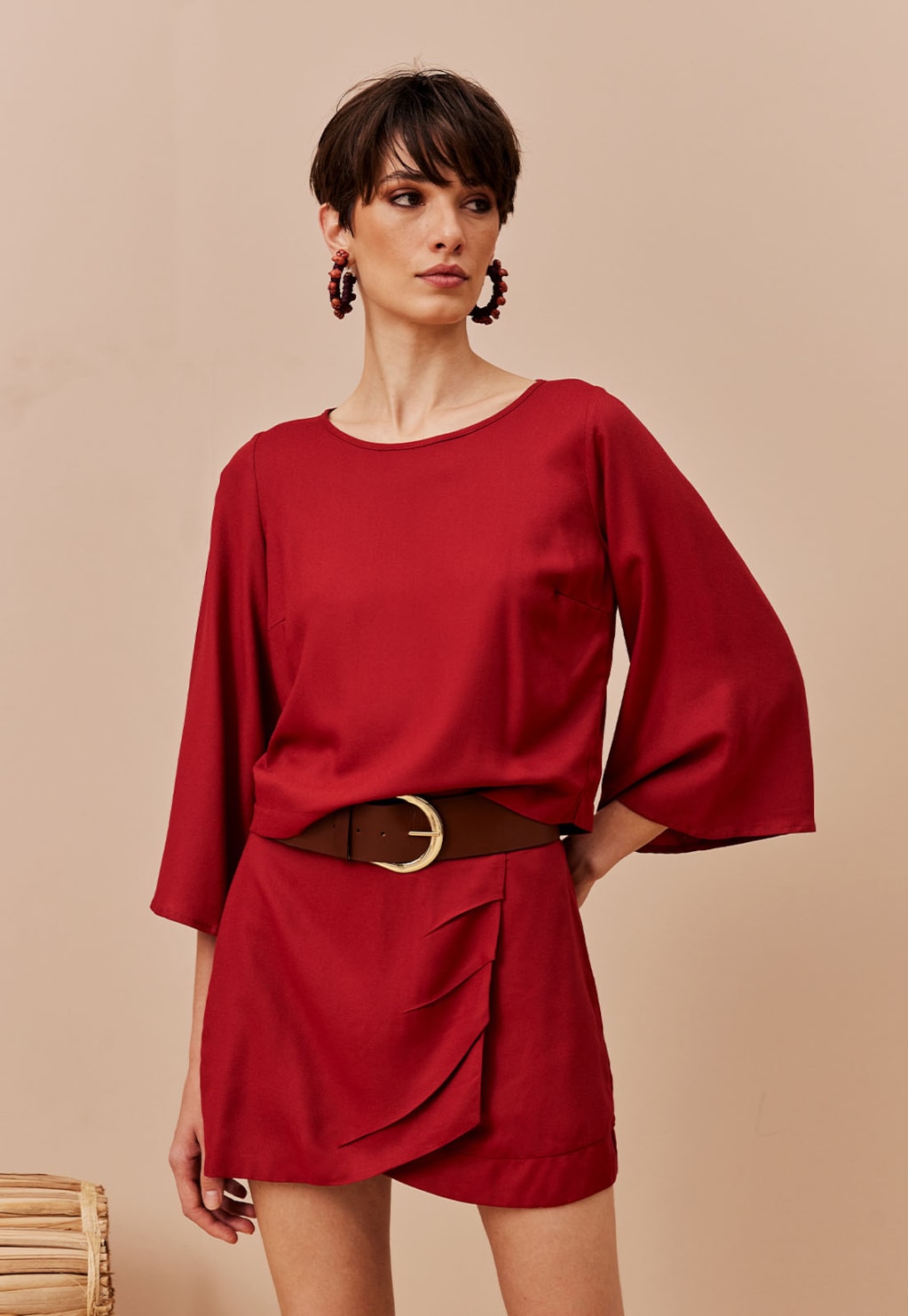 Saia Curta com Pregas Transpasse