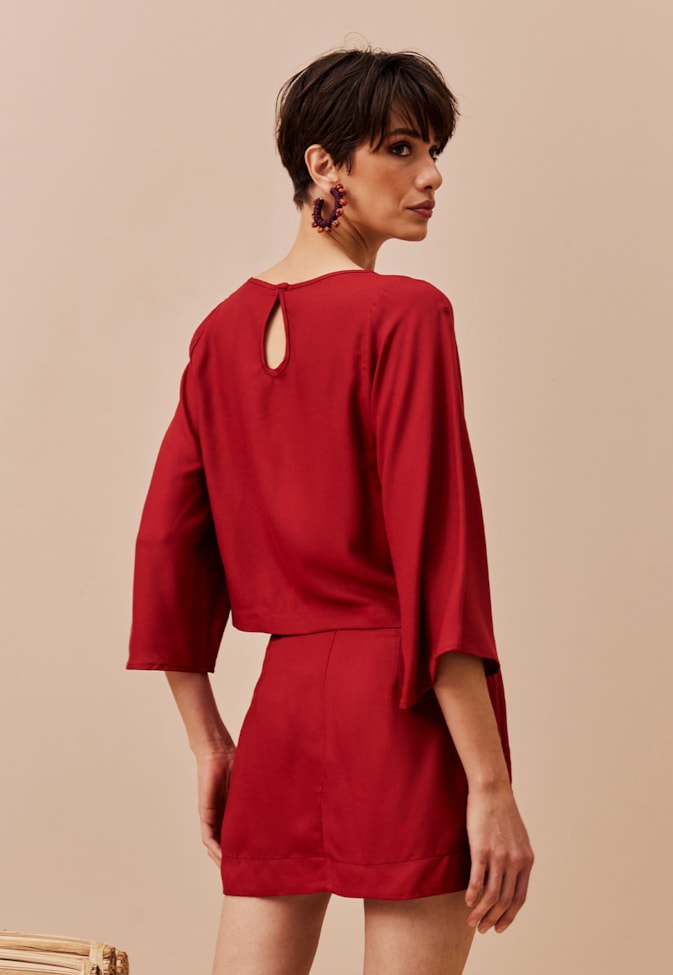 Saia Curta com Pregas Transpasse