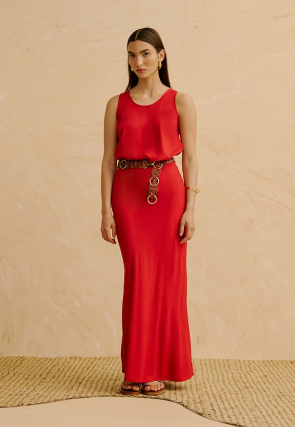 Saia Longa Enviesada Vista Frontal