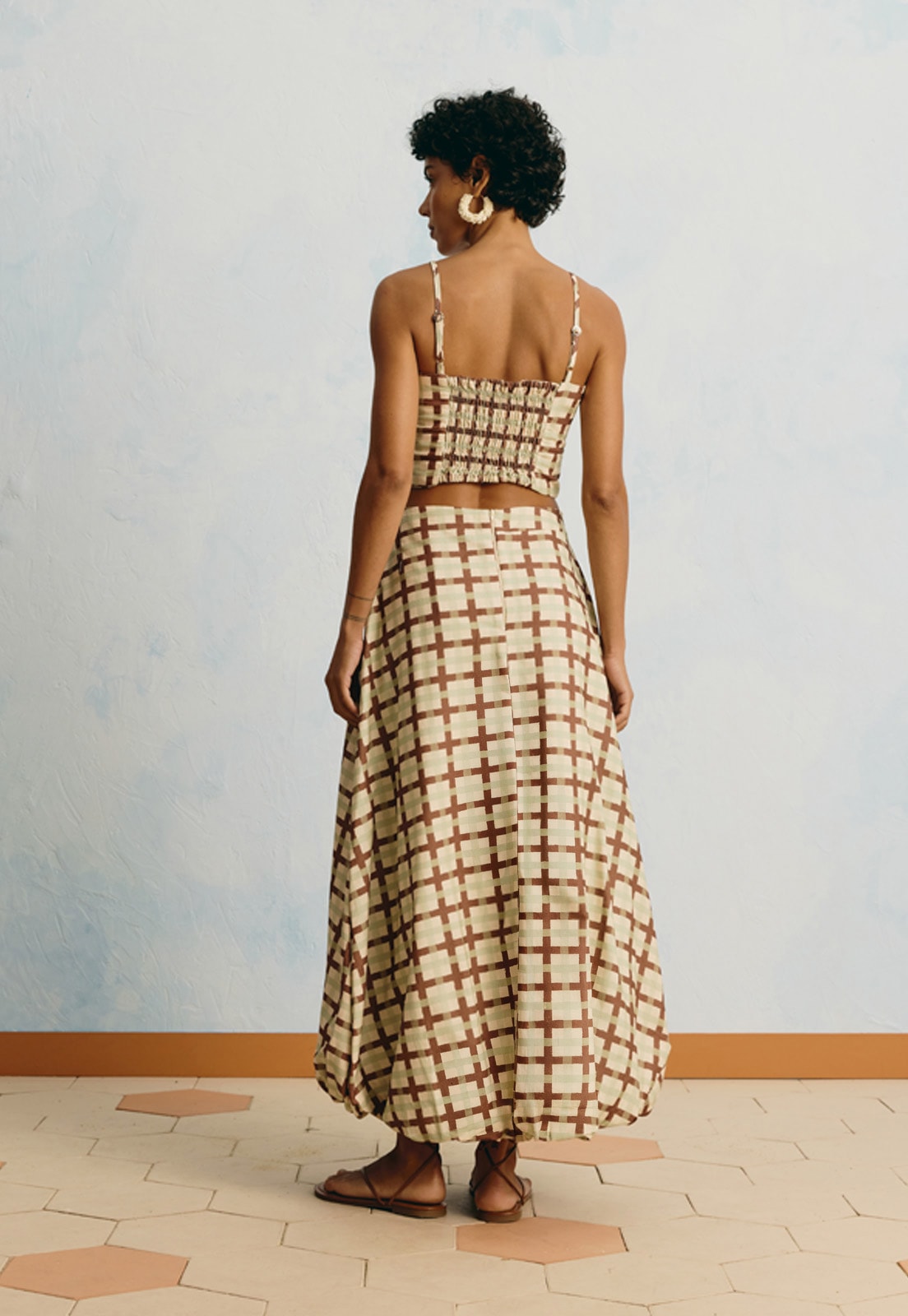 Saia Midi Balonê Estampada Mitú Vista Traseira