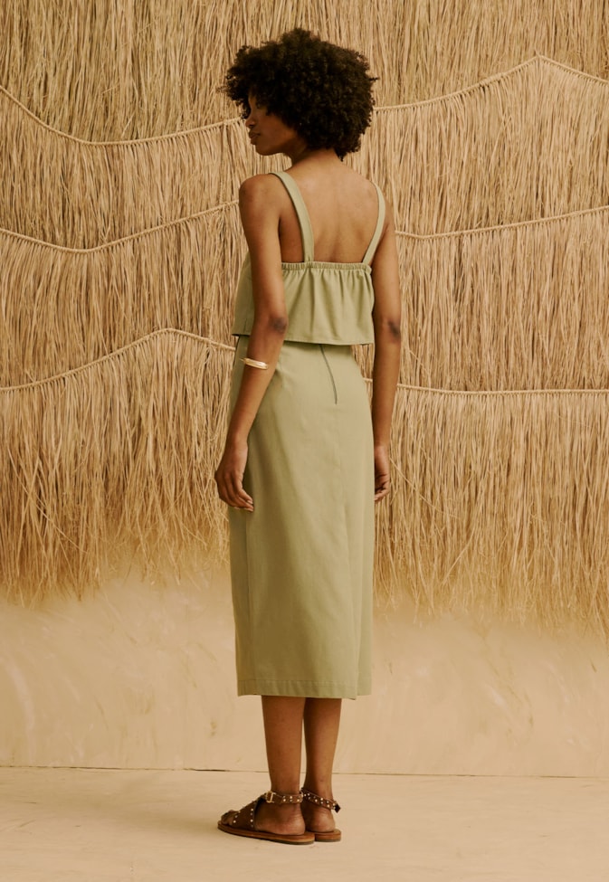 Saia Midi Lisa Lápis com Ponta