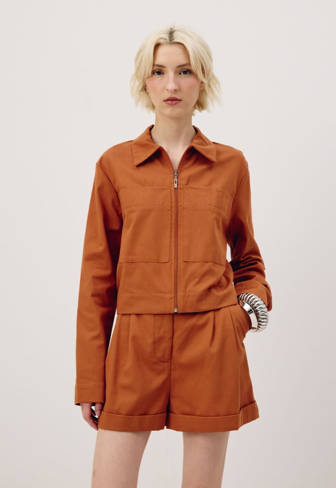 Short Alfaiataria com Pregas