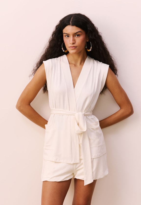 Short Balonê Liso Vista Frontal