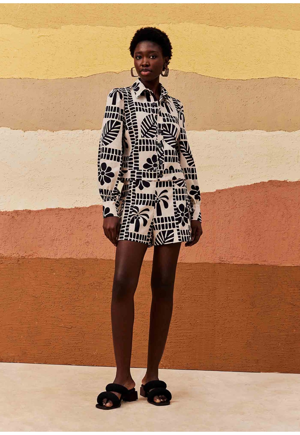 Short Bolso Estampado Pucara