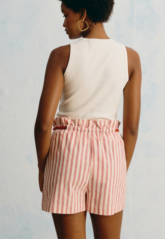 Short Listrado Clochard Vista Traseira