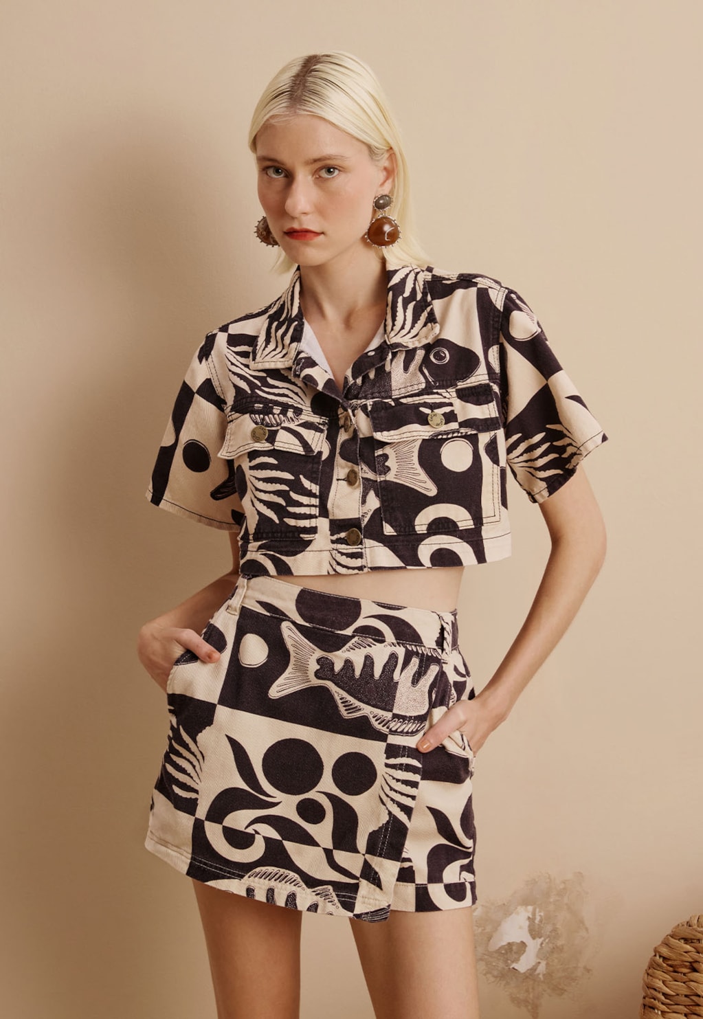 Short Saia Sarja Estampado Tucunaré