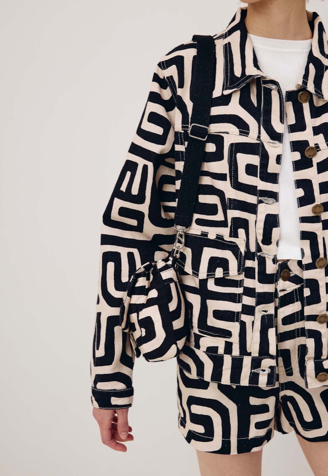 Short Sarja Estampado Yala Preto