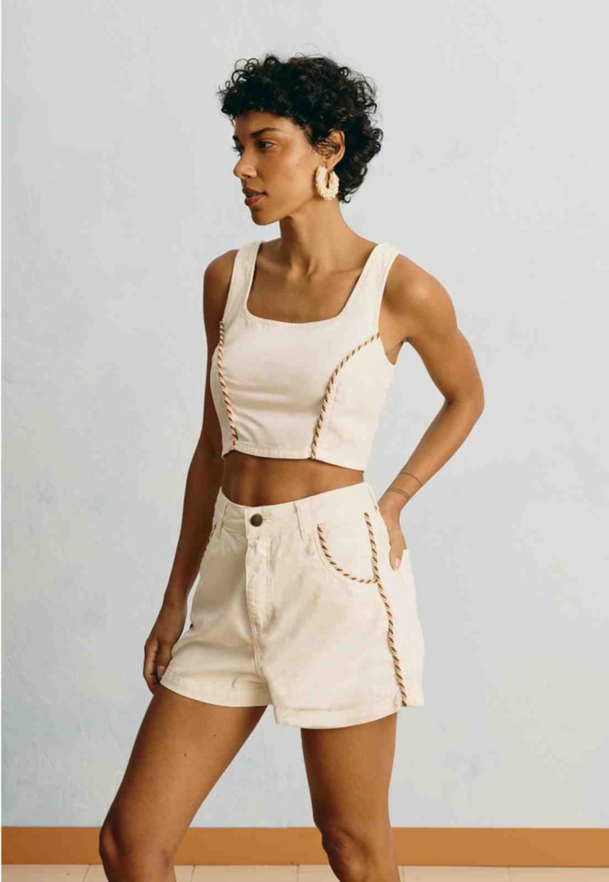 Short Sarja Liso Com Vivo