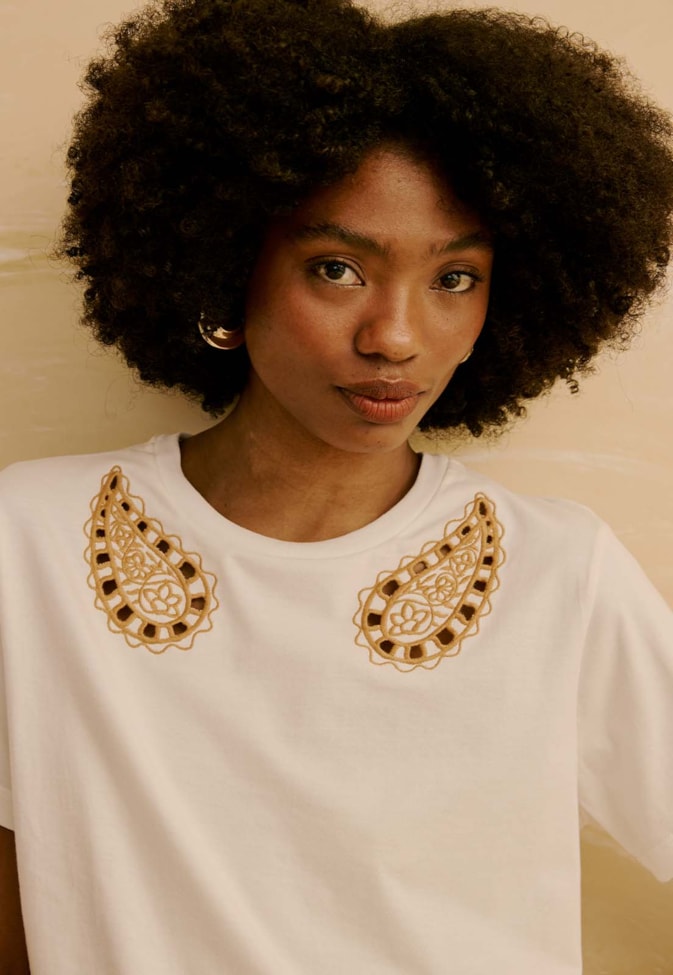 T-Shirt Bordado Richelieu