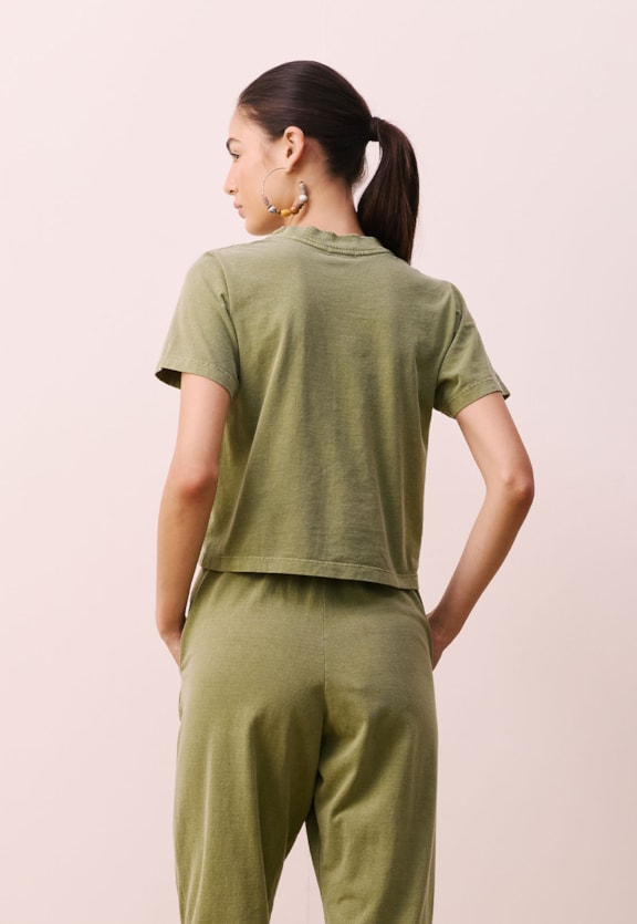 T-shirt Cropped Vista Traseira