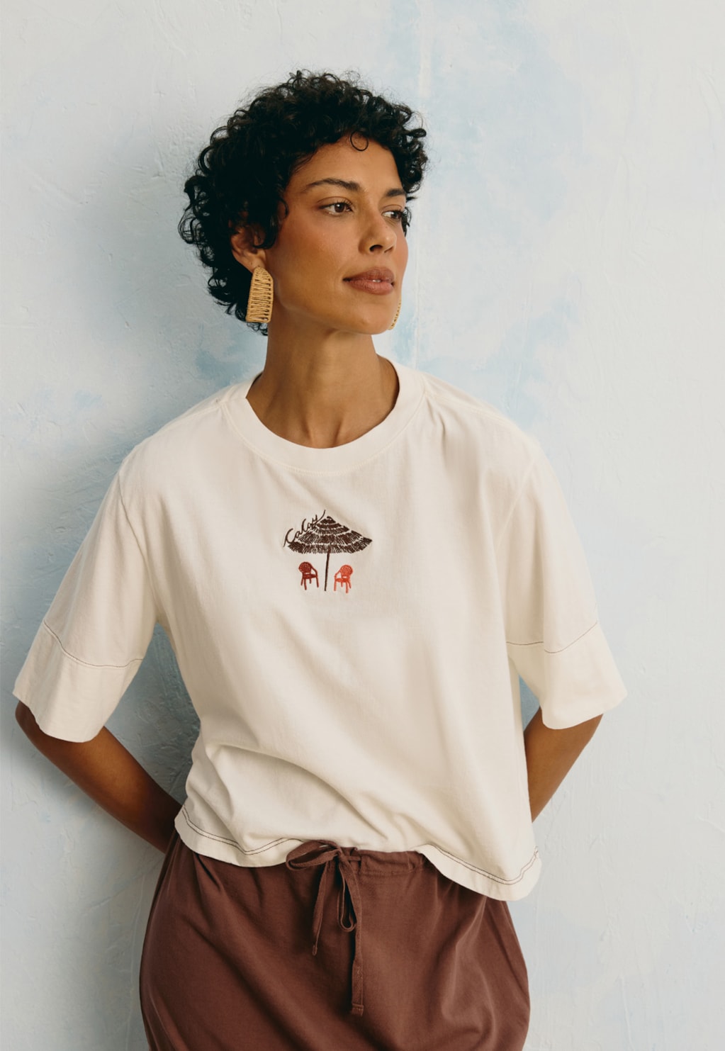 T-Shirt Cropped Bordado Playa Blanca
