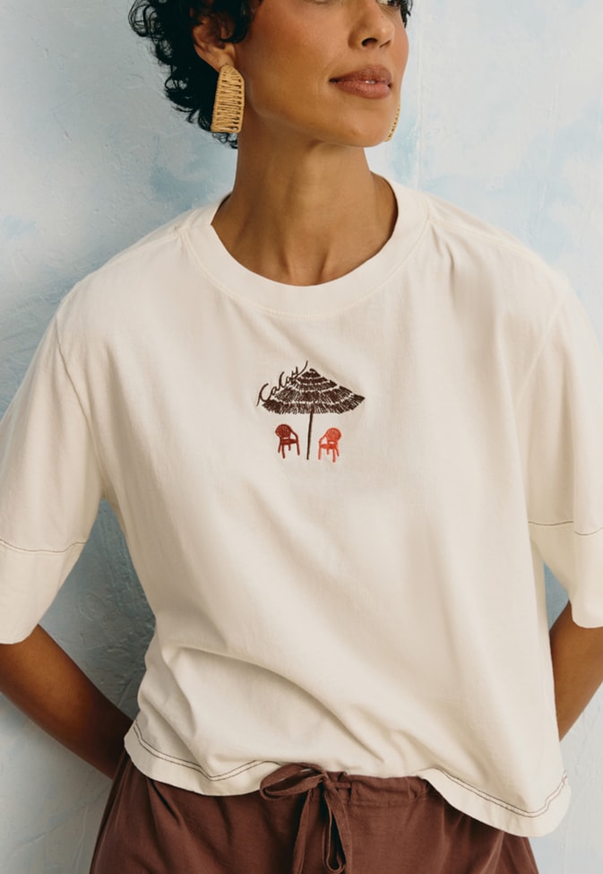 T-Shirt Cropped Bordado Playa Blanca