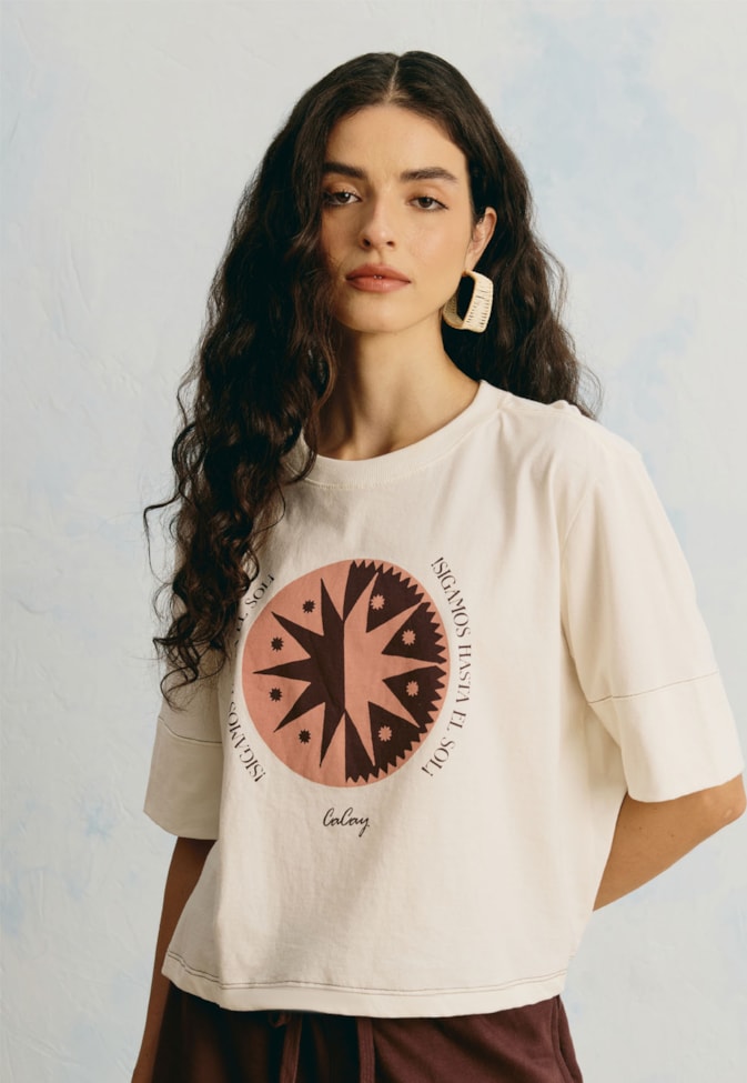 T-Shirt Cropped Sigamos Hasta El Sol