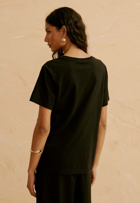 T-Shirt Flor Lateral Vista Traseira