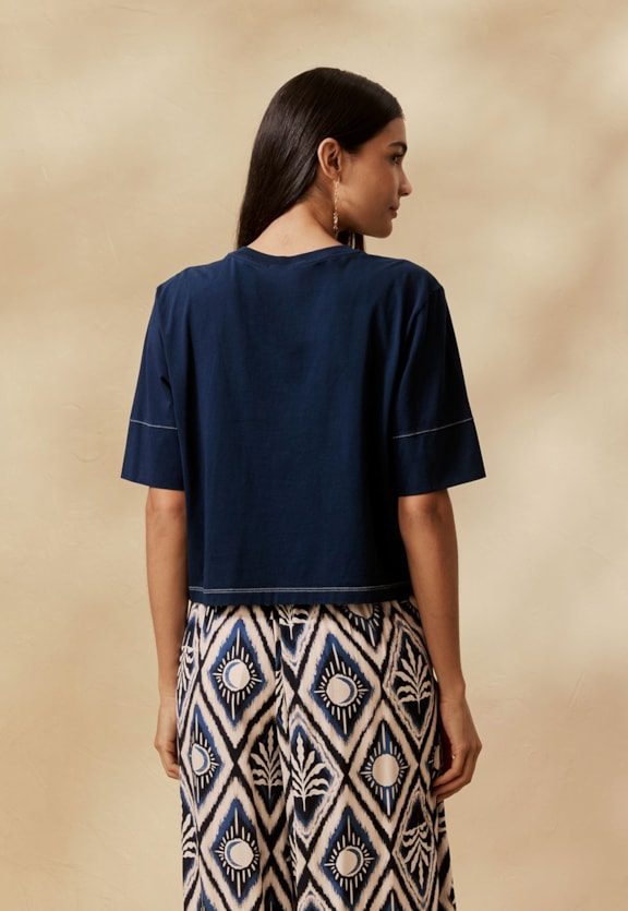 T-Shirt Silk Passado Presente Vista Traseira