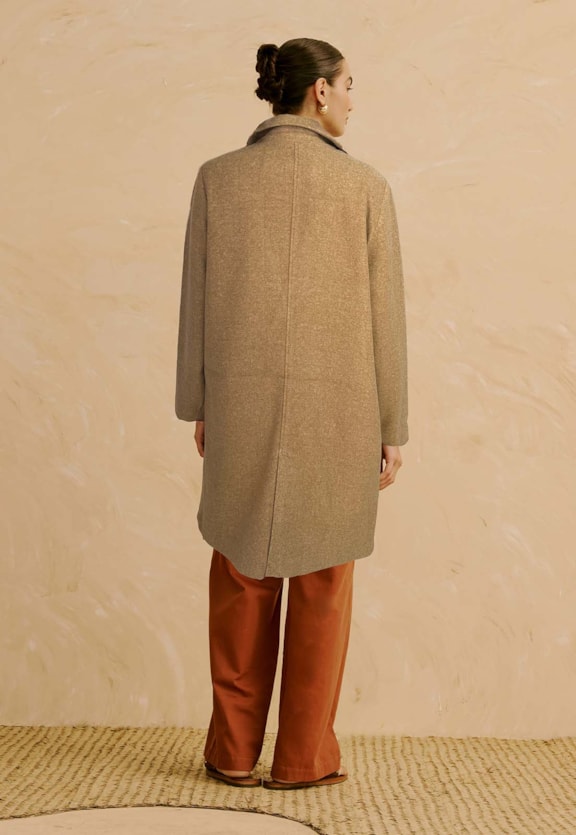 Trench Coat Liso Alongado Vista Traseira