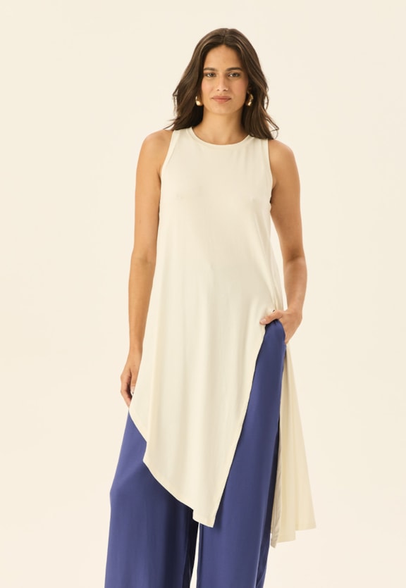 Veste Assimétrica Vista Frontal