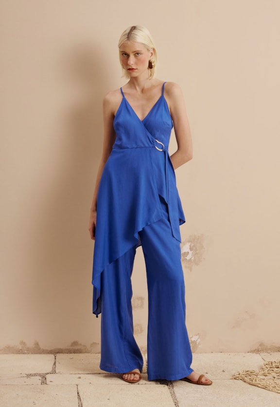 Veste Assimétrica Argola Orgânica Vista Frontal