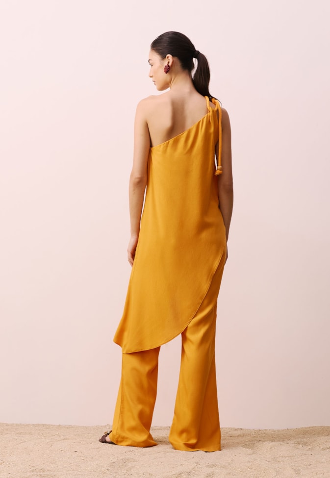 Veste Assimétrica com Corda